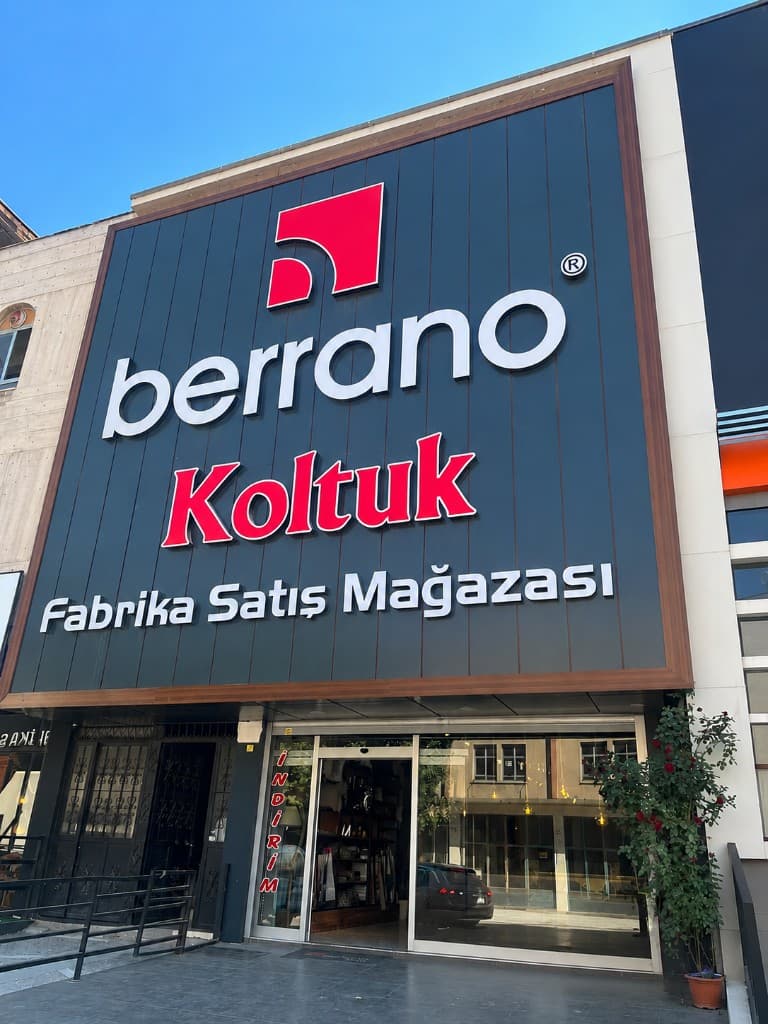 Berrano Koltuk fabrika satış mağazası dış görünüm